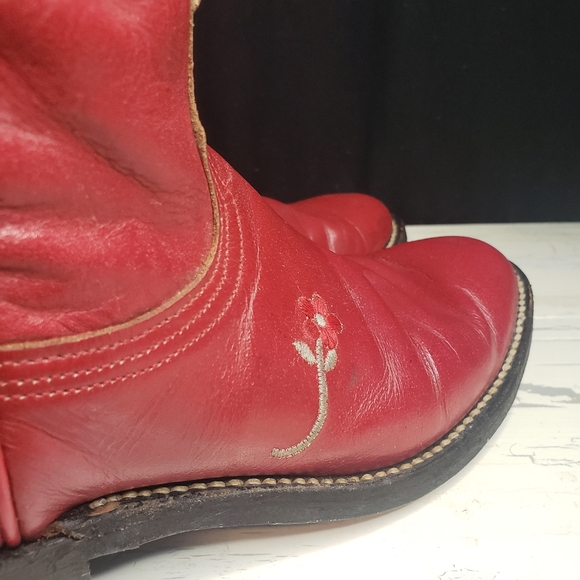 Nocona 'Wildflower' Ropers in Red - Youth size 3.5 or Women's size 5.5 - Picture 7 of 13